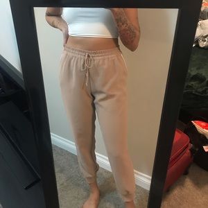 Aritzia Wilfred Buffon Pants